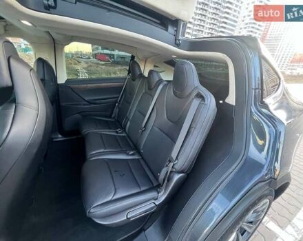 Сірий Тесла Модель Х, об'ємом двигуна 0 л та пробігом 170 тис. км за 23500 $, фото 6 на Automoto.ua