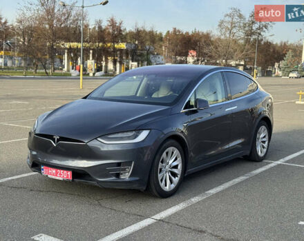 Серый Тесла Модель Х, объемом двигателя 0 л и пробегом 233 тыс. км за 17500 $, фото 5 на Automoto.ua
