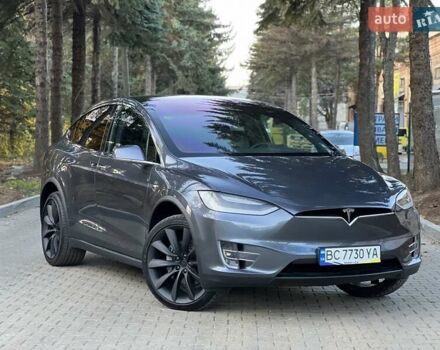 Серый Тесла Модель Х, объемом двигателя 0 л и пробегом 144 тыс. км за 28950 $, фото 5 на Automoto.ua