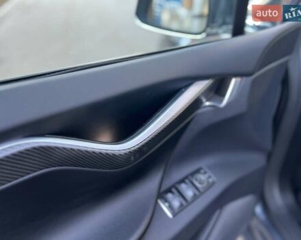 Серый Тесла Модель Х, объемом двигателя 0 л и пробегом 144 тыс. км за 28950 $, фото 30 на Automoto.ua