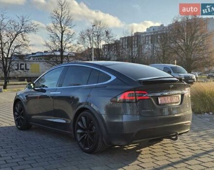 Сірий Тесла Модель Х, об'ємом двигуна 0 л та пробігом 226 тис. км за 21300 $, фото 12 на Automoto.ua