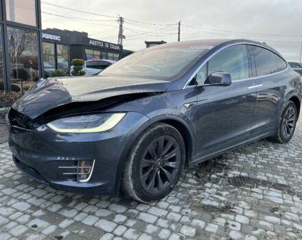 Серый Тесла Модель Х, объемом двигателя 0 л и пробегом 96 тыс. км за 16900 $, фото 12 на Automoto.ua