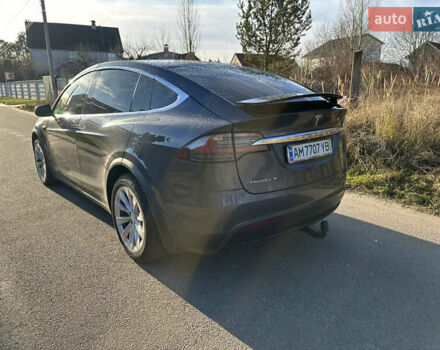 Серый Тесла Модель Х, объемом двигателя 0 л и пробегом 177 тыс. км за 21000 $, фото 7 на Automoto.ua