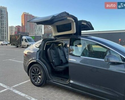 Сірий Тесла Модель Х, об'ємом двигуна 0 л та пробігом 170 тис. км за 23500 $, фото 3 на Automoto.ua