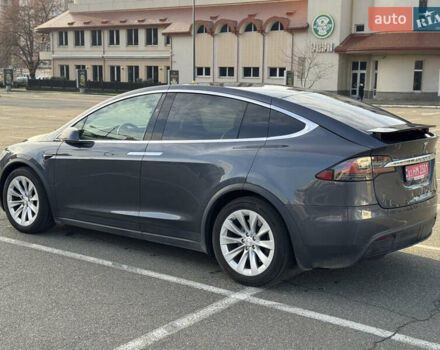 Серый Тесла Модель Х, объемом двигателя 0 л и пробегом 233 тыс. км за 17500 $, фото 17 на Automoto.ua