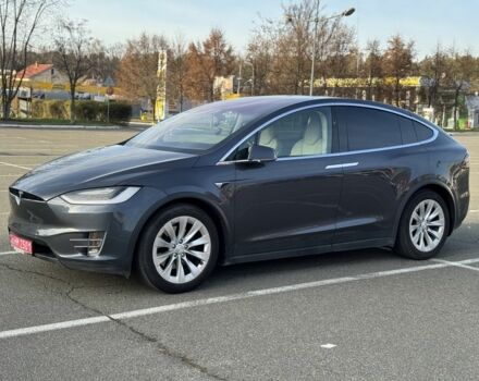 Серый Тесла Модель Х, объемом двигателя 0 л и пробегом 233 тыс. км за 17500 $, фото 22 на Automoto.ua