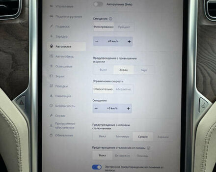 Сірий Тесла Модель Х, об'ємом двигуна 0 л та пробігом 107 тис. км за 30500 $, фото 39 на Automoto.ua