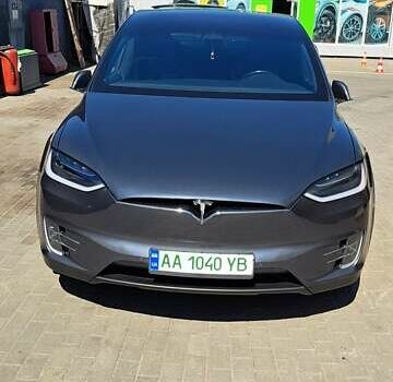 Тесла Модель Х 2018 в Киеве на Automoto.ua Серый Тесла Модель Х, объемом двигателя 0 л и пробегом 123 тыс. км за 24500 $, фото 3 на Automoto.ua