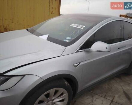 Сірий Тесла Модель Х, об'ємом двигуна 0 л та пробігом 160 тис. км за 21000 $, фото 11 на Automoto.ua
