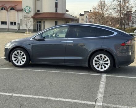 Серый Тесла Модель Х, объемом двигателя 0 л и пробегом 233 тыс. км за 17500 $, фото 10 на Automoto.ua