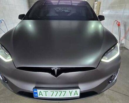 Серый Тесла Модель Х, объемом двигателя 0 л и пробегом 147 тыс. км за 33999 $, фото 4 на Automoto.ua