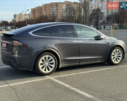 Серый Тесла Модель Х, объемом двигателя 0 л и пробегом 233 тыс. км за 17500 $, фото 15 на Automoto.ua