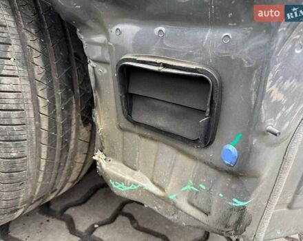 Серый Тесла Модель Х, объемом двигателя 0 л и пробегом 123 тыс. км за 20000 $, фото 5 на Automoto.ua