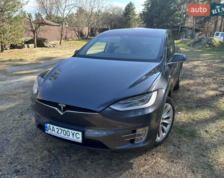 Сірий Тесла Модель Х, об'ємом двигуна 0 л та пробігом 185 тис. км за 27499 $, фото 5 на Automoto.ua