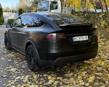 Серый Тесла Модель Х, объемом двигателя 0 л и пробегом 117 тыс. км за 28400 $, фото 5 на Automoto.ua