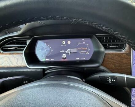 Серый Тесла Модель Х, объемом двигателя 0 л и пробегом 117 тыс. км за 28400 $, фото 15 на Automoto.ua