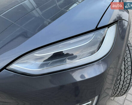 Серый Тесла Модель Х, объемом двигателя 0 л и пробегом 114 тыс. км за 43350 $, фото 53 на Automoto.ua