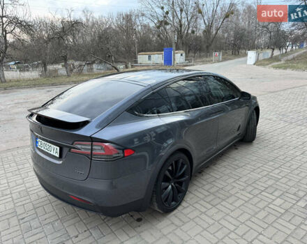 Серый Тесла Модель Х, объемом двигателя 0 л и пробегом 114 тыс. км за 43350 $, фото 12 на Automoto.ua