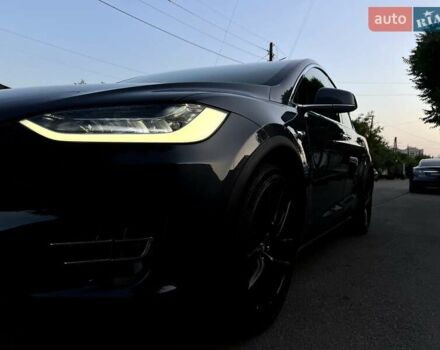 Серый Тесла Модель Х, объемом двигателя 0 л и пробегом 165 тыс. км за 22900 $, фото 1 на Automoto.ua