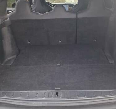 Серый Тесла Модель Х, объемом двигателя 0 л и пробегом 119 тыс. км за 28900 $, фото 3 на Automoto.ua