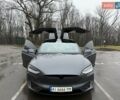 Серый Тесла Модель Х, объемом двигателя 0 л и пробегом 80 тыс. км за 36900 $, фото 21 на Automoto.ua
