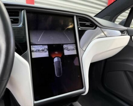 Серый Тесла Модель Х, объемом двигателя 0 л и пробегом 39 тыс. км за 19000 $, фото 10 на Automoto.ua