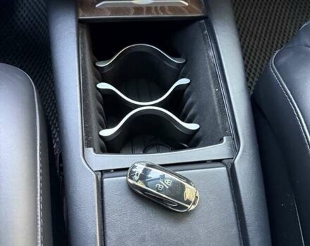 Серый Тесла Модель Х, объемом двигателя 0 л и пробегом 117 тыс. км за 28400 $, фото 16 на Automoto.ua