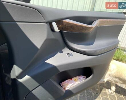 Серый Тесла Модель Х, объемом двигателя 0 л и пробегом 48 тыс. км за 62000 $, фото 4 на Automoto.ua