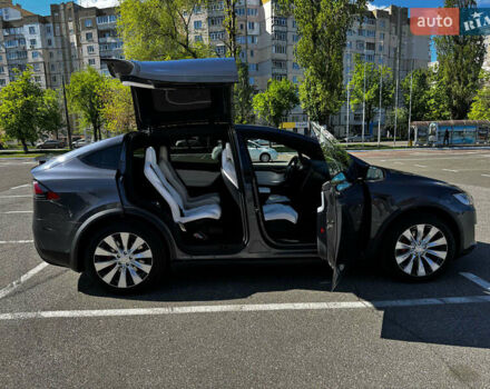 Тесла Модель Х 2019 у Києві на Automoto.ua Сірий Тесла Модель Х, об'ємом двигуна 0 л та пробігом 83 тис. км за 50000 $, фото 13 на Automoto.ua