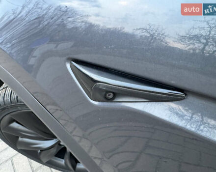 Серый Тесла Модель Х, объемом двигателя 0 л и пробегом 114 тыс. км за 43350 $, фото 46 на Automoto.ua