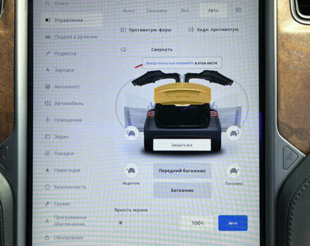 Сірий Тесла Модель Х, об'ємом двигуна 0 л та пробігом 71 тис. км за 59900 $, фото 10 на Automoto.ua