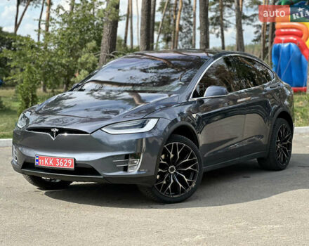 Серый Тесла Модель Х, объемом двигателя 0 л и пробегом 18 тыс. км за 33000 $, фото 7 на Automoto.ua