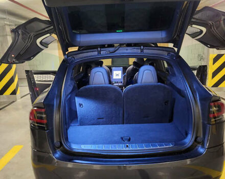 Сірий Тесла Модель Х, об'ємом двигуна 0 л та пробігом 38 тис. км за 37000 $, фото 16 на Automoto.ua