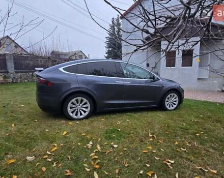 Серый Тесла Модель Х, объемом двигателя 0 л и пробегом 48 тыс. км за 33500 $, фото 6 на Automoto.ua