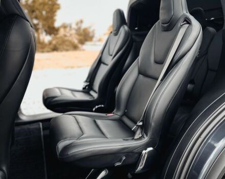 Сірий Тесла Модель Х, об'ємом двигуна 0 л та пробігом 58 тис. км за 49999 $, фото 4 на Automoto.ua