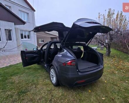 Серый Тесла Модель Х, объемом двигателя 0 л и пробегом 48 тыс. км за 33500 $, фото 12 на Automoto.ua