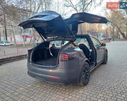 Серый Тесла Модель Х, объемом двигателя 0 л и пробегом 5 тыс. км за 52999 $, фото 48 на Automoto.ua