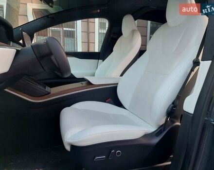 Серый Тесла Модель Х, объемом двигателя 0 л и пробегом 5 тыс. км за 52999 $, фото 38 на Automoto.ua