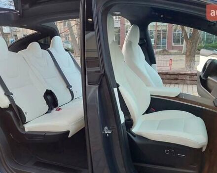 Серый Тесла Модель Х, объемом двигателя 0 л и пробегом 5 тыс. км за 52999 $, фото 54 на Automoto.ua