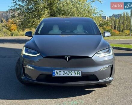Серый Тесла Модель Х, объемом двигателя 0 л и пробегом 32 тыс. км за 55500 $, фото 6 на Automoto.ua