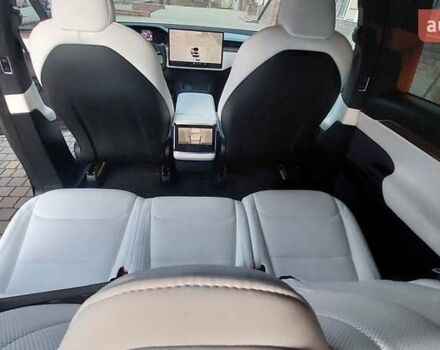 Серый Тесла Модель Х, объемом двигателя 0 л и пробегом 5 тыс. км за 52999 $, фото 44 на Automoto.ua