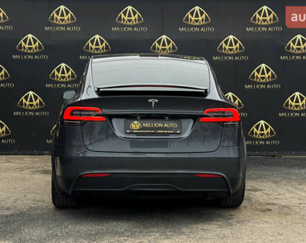 Серый Тесла Модель Х, объемом двигателя 0 л и пробегом 29 тыс. км за 47900 $, фото 5 на Automoto.ua