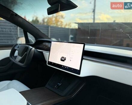 Серый Тесла Модель Х, объемом двигателя 0 л и пробегом 69 тыс. км за 40000 $, фото 11 на Automoto.ua