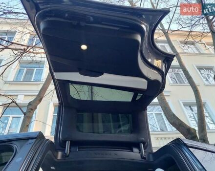 Серый Тесла Модель Х, объемом двигателя 0 л и пробегом 5 тыс. км за 52999 $, фото 37 на Automoto.ua