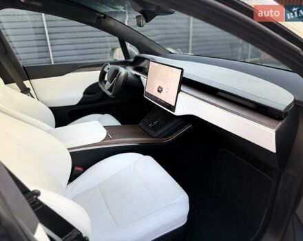 Серый Тесла Модель Х, объемом двигателя 0 л и пробегом 69 тыс. км за 40000 $, фото 9 на Automoto.ua