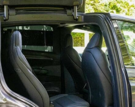 Тесла Модель Х 2022 в Киеве на Automoto.ua Серый Тесла Модель Х, объемом двигателя 0 л и пробегом 19 тыс. км за 24000 $, фото 12 на Automoto.ua