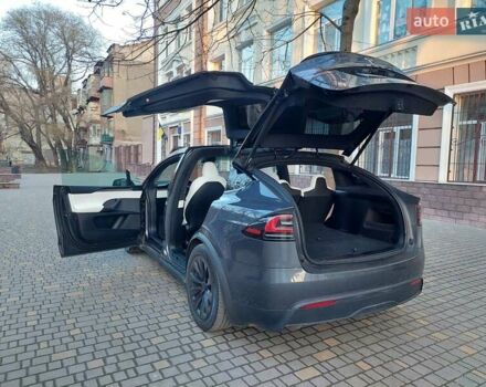 Серый Тесла Модель Х, объемом двигателя 0 л и пробегом 5 тыс. км за 52999 $, фото 47 на Automoto.ua