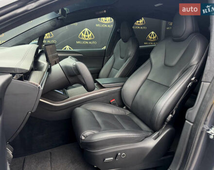 Серый Тесла Модель Х, объемом двигателя 0 л и пробегом 29 тыс. км за 47900 $, фото 12 на Automoto.ua