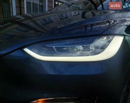 Серый Тесла Модель Х, объемом двигателя 0 л и пробегом 5 тыс. км за 52999 $, фото 79 на Automoto.ua