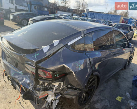 Сірий Тесла Модель Х, об'ємом двигуна 0 л та пробігом 37 тис. км за 35000 $, фото 5 на Automoto.ua